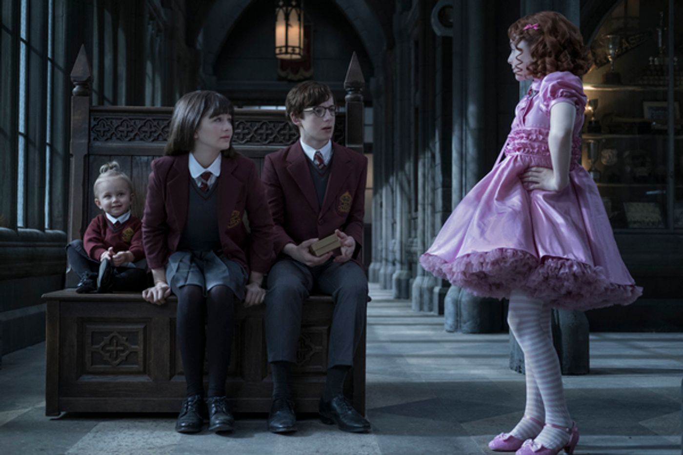 Photo Flash: First Look - Season 2 of Netflix's A SERIES OF UNFORTUNATE EVENTS  Image