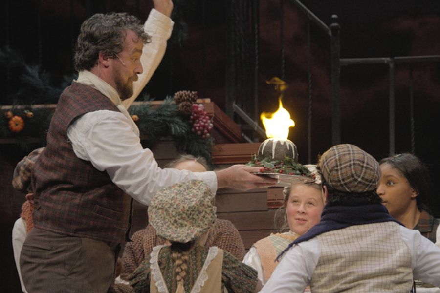 Photo Flash: Brand New A CHRISTMAS CAROL Comes to Virginia Stage Company Image