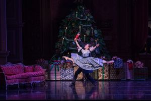 KC Ballet Dancer Charles Martin and KCB School Student Poppy Trettel. Photography: Br Photo