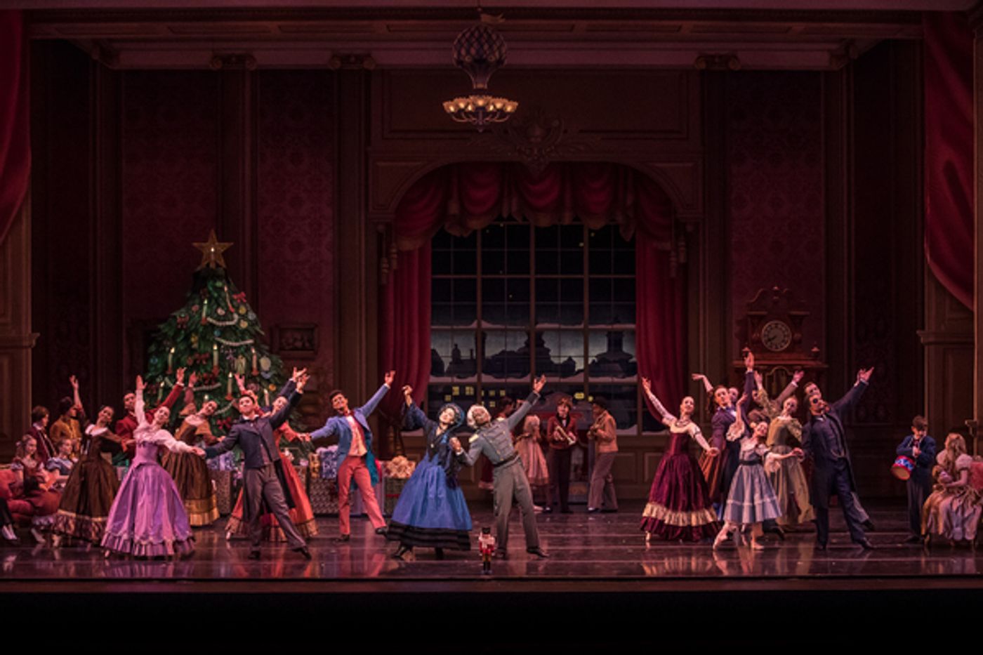 Photo Flash: THE NUTCRACKER Dances Into Kauffman Center  Image