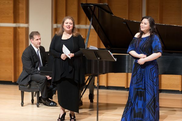 Soprano Allison Charney with mezzo soprano Hyona Kim before Madama Butterfly duet Photo