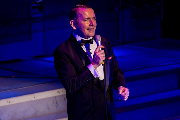 Garrett Phillips (Frank Sinatra) Photo