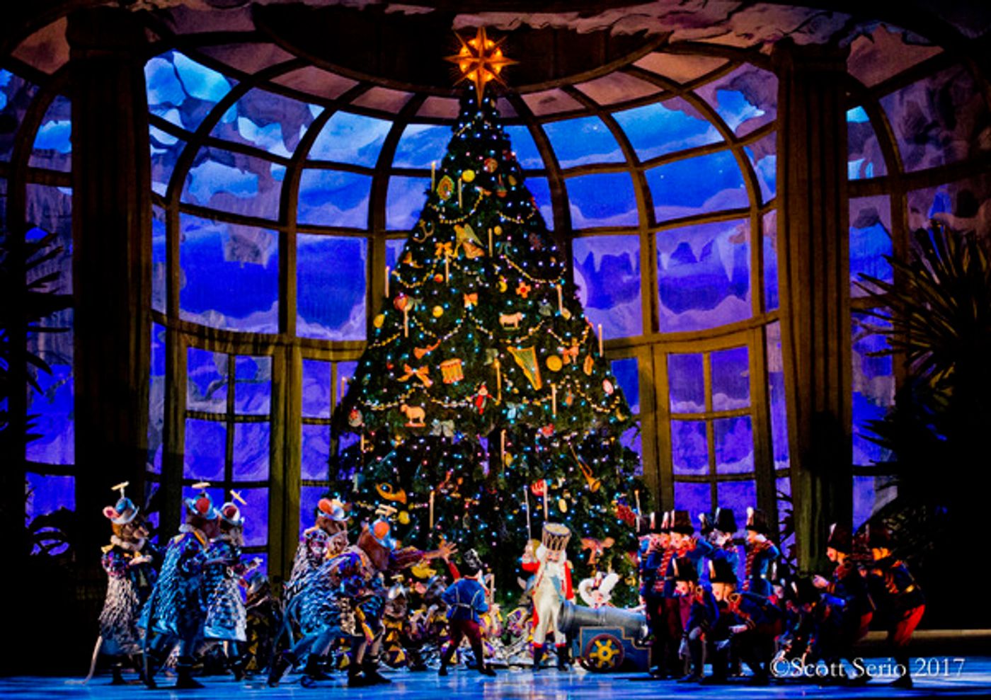 Review: BALANCHINE'S THE NUTCRACKER at Academy Of Music  Image