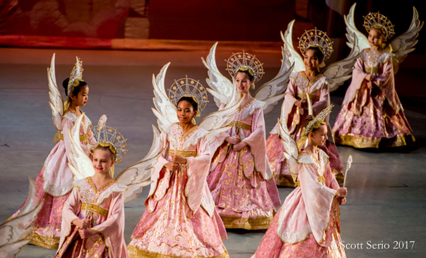 Review: BALANCHINE'S THE NUTCRACKER at Academy Of Music  Image