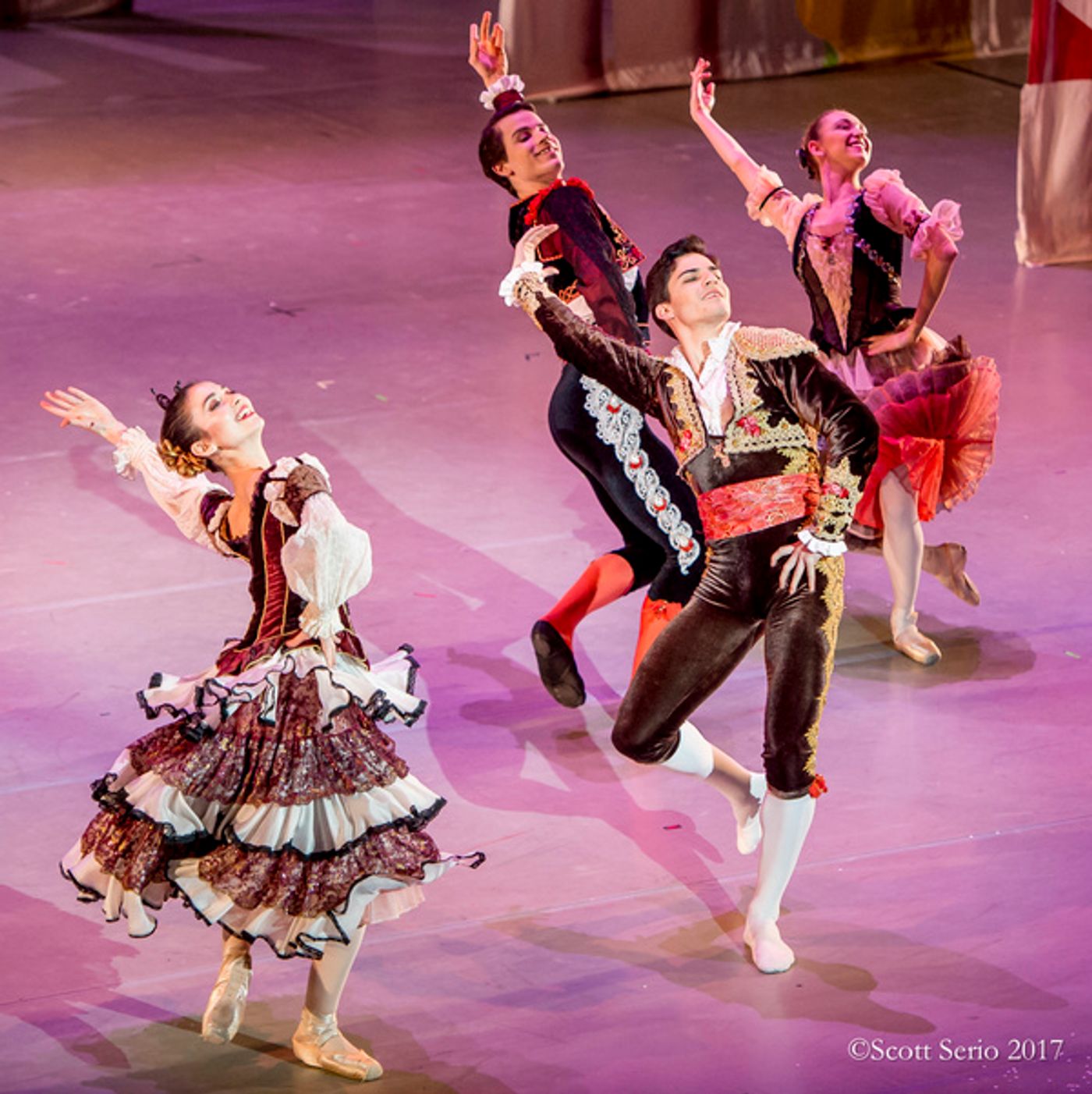 Review: BALANCHINE'S THE NUTCRACKER at Academy Of Music  Image