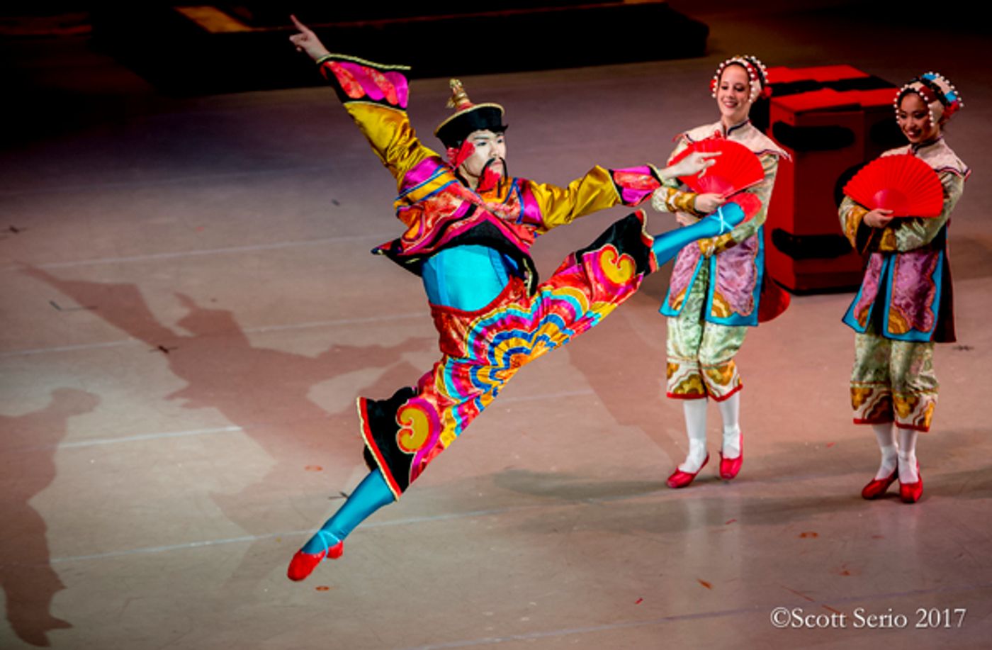 Review: BALANCHINE'S THE NUTCRACKER at Academy Of Music  Image