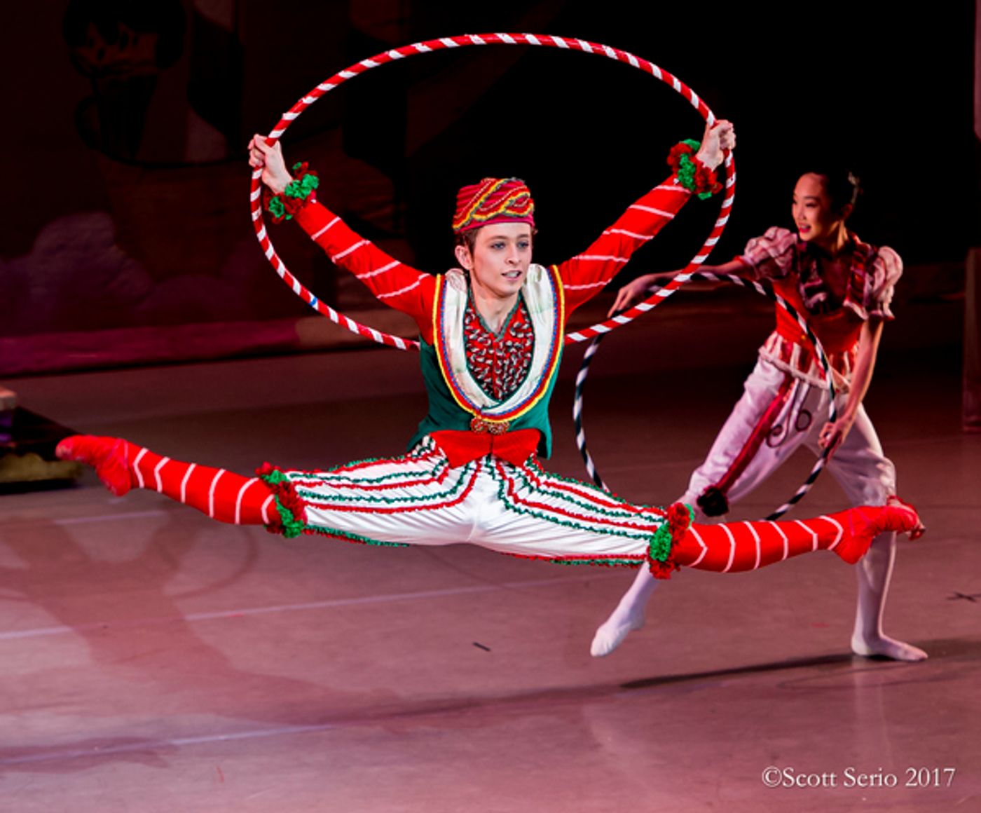 Review: BALANCHINE'S THE NUTCRACKER at Academy Of Music  Image
