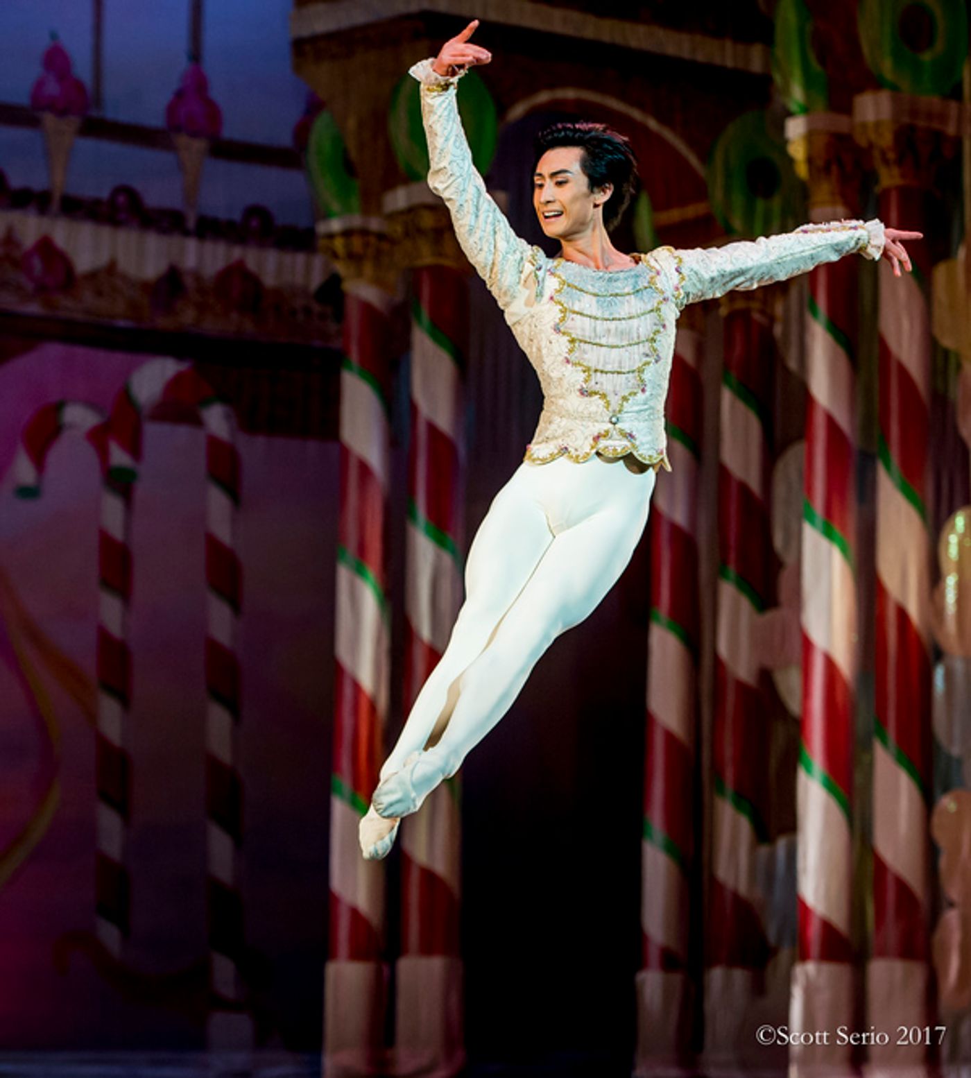 Review: BALANCHINE'S THE NUTCRACKER at Academy Of Music  Image