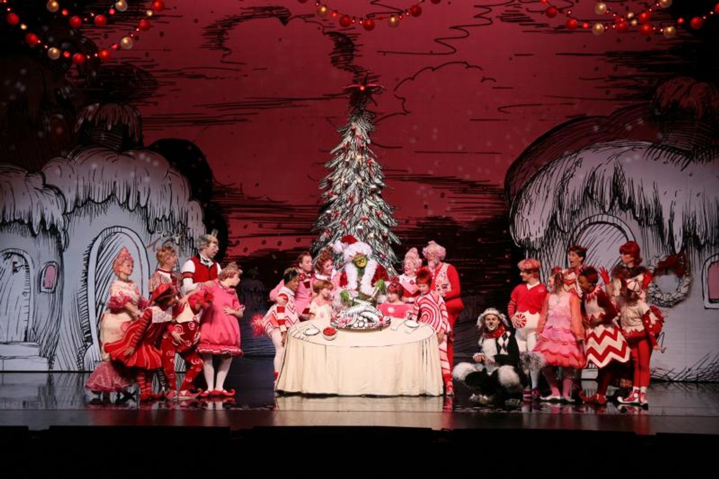 Review: Steal Away to See THE GRINCH at Winspear Opera House  Image