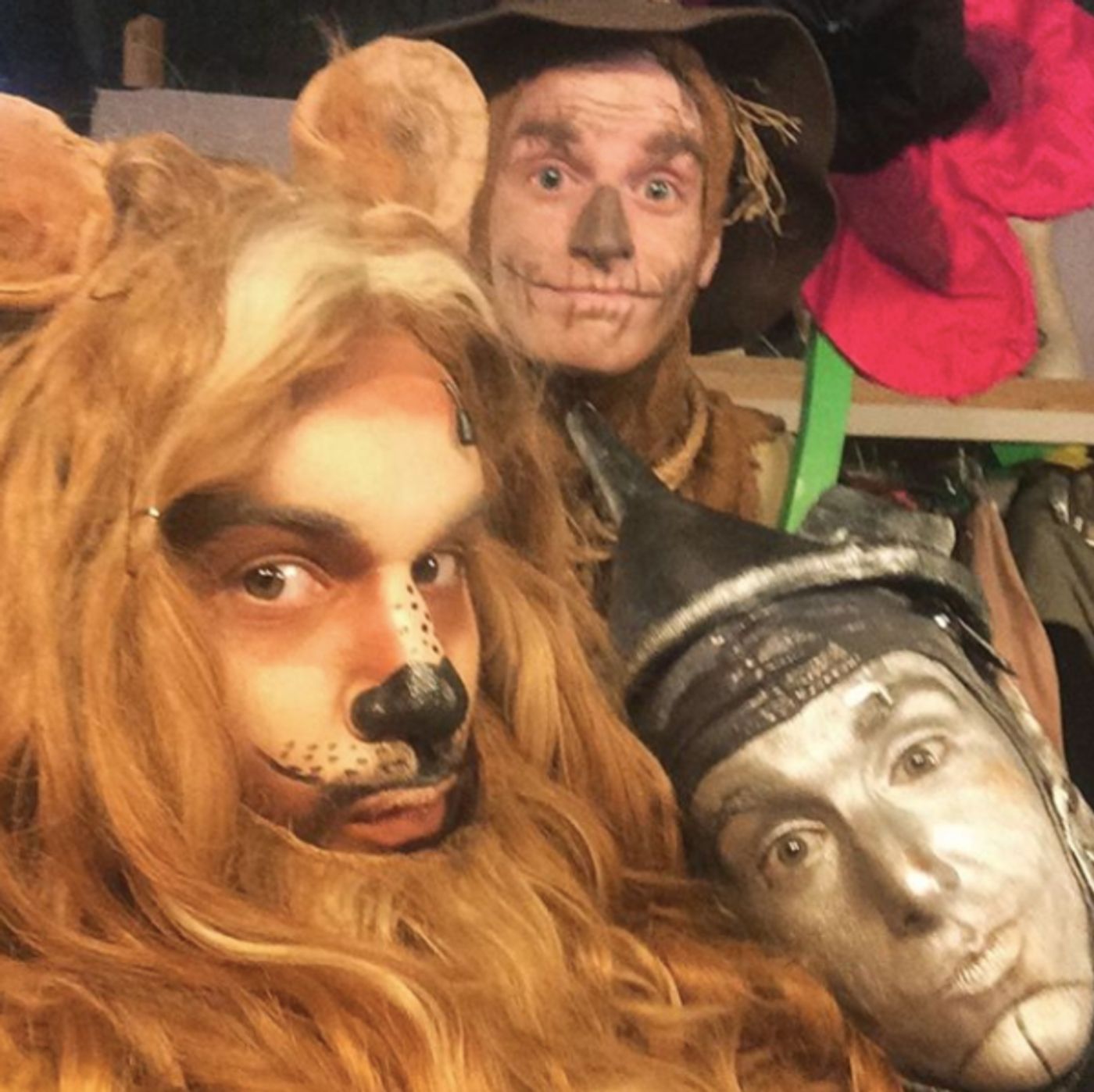 Photo Flash: Morrible Monkeys Around and More Saturday Intermission Pics!  Image