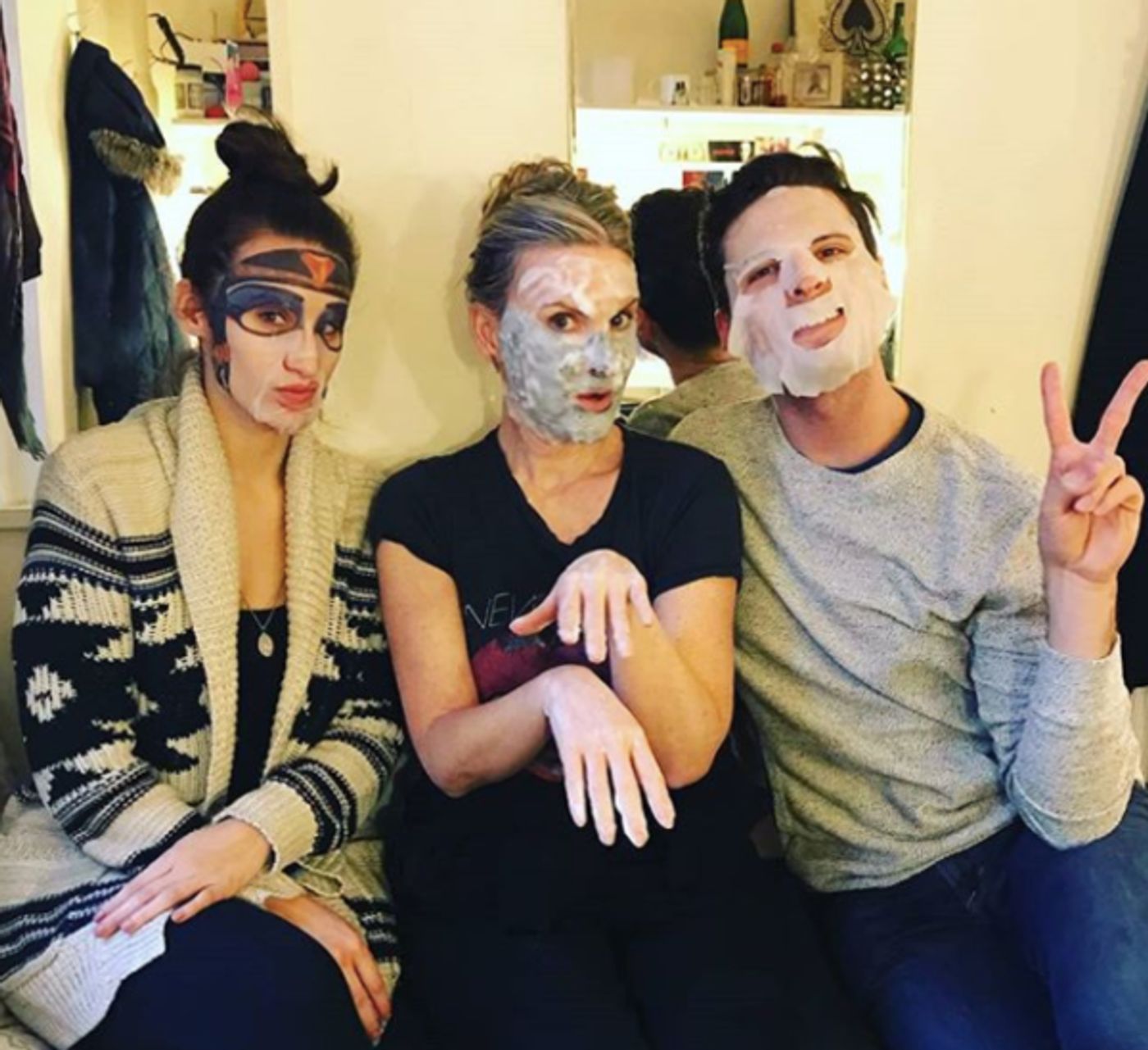 Photo Flash: Morrible Monkeys Around and More Saturday Intermission Pics!  Image