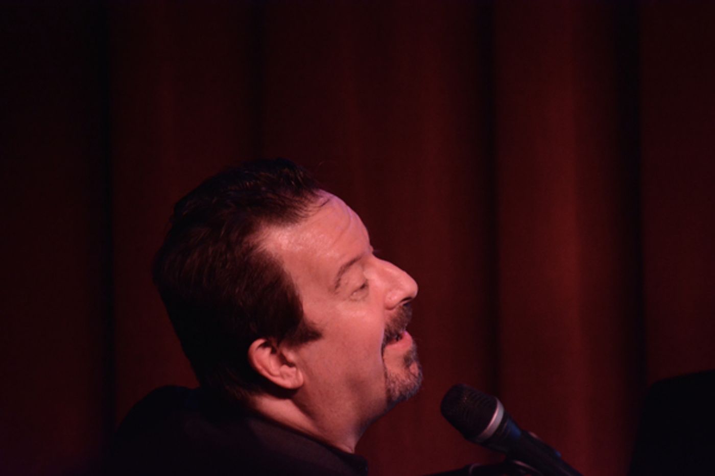 Photo Coverage: James Barbour Brings 9th Annual Holiday Concert to Birdland  Image