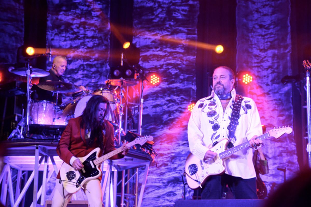 Paul Deakin, Eddie Perez and Raul Malo at 