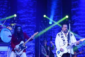 Eddie Perez and Raul Malo Photo