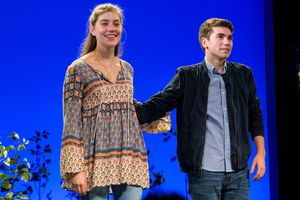 Laura Dreyfuss, Noah Galvin Photo