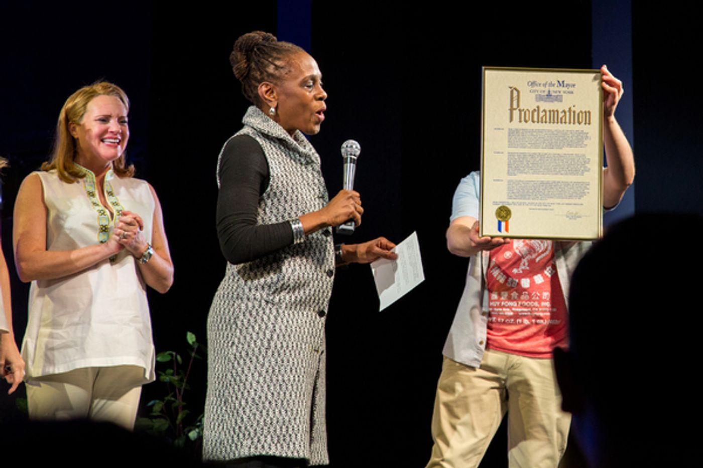Photo Coverage: DEAR EVAN HANSEN Celebrates the Fans with Lottery Performance  Image