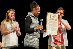 Jennifer Laura Thompson, Chirlane McCray, Will Roland @ BroadwayWorld Jennifer Laura Thompson, Chirlane McCray, Will Roland Photo