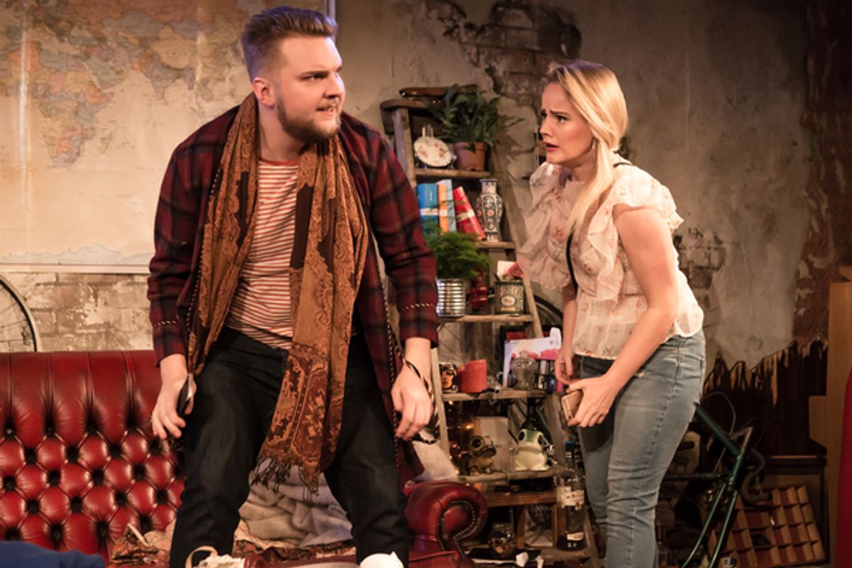 Thomas Isherwood, Lizzie Holmes at 