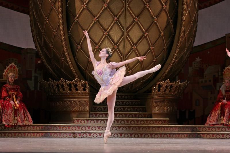 Review: The National Ballet's THE NUTCRACKER is a Dazzling Tradition for All Ages  Image
