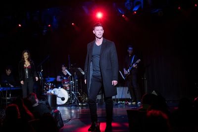 Constantine Rousouli and the cast of CRUEL INTENTIONS Photo