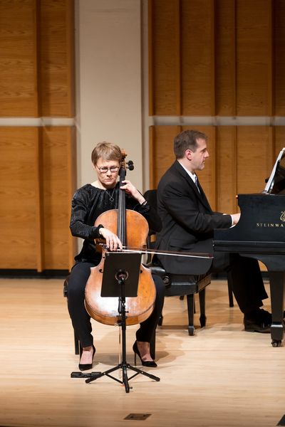 Cellist Kajsa William-Olsson perfoms  Martinu's Cello Concerto, No. 1, with PREforman Photo