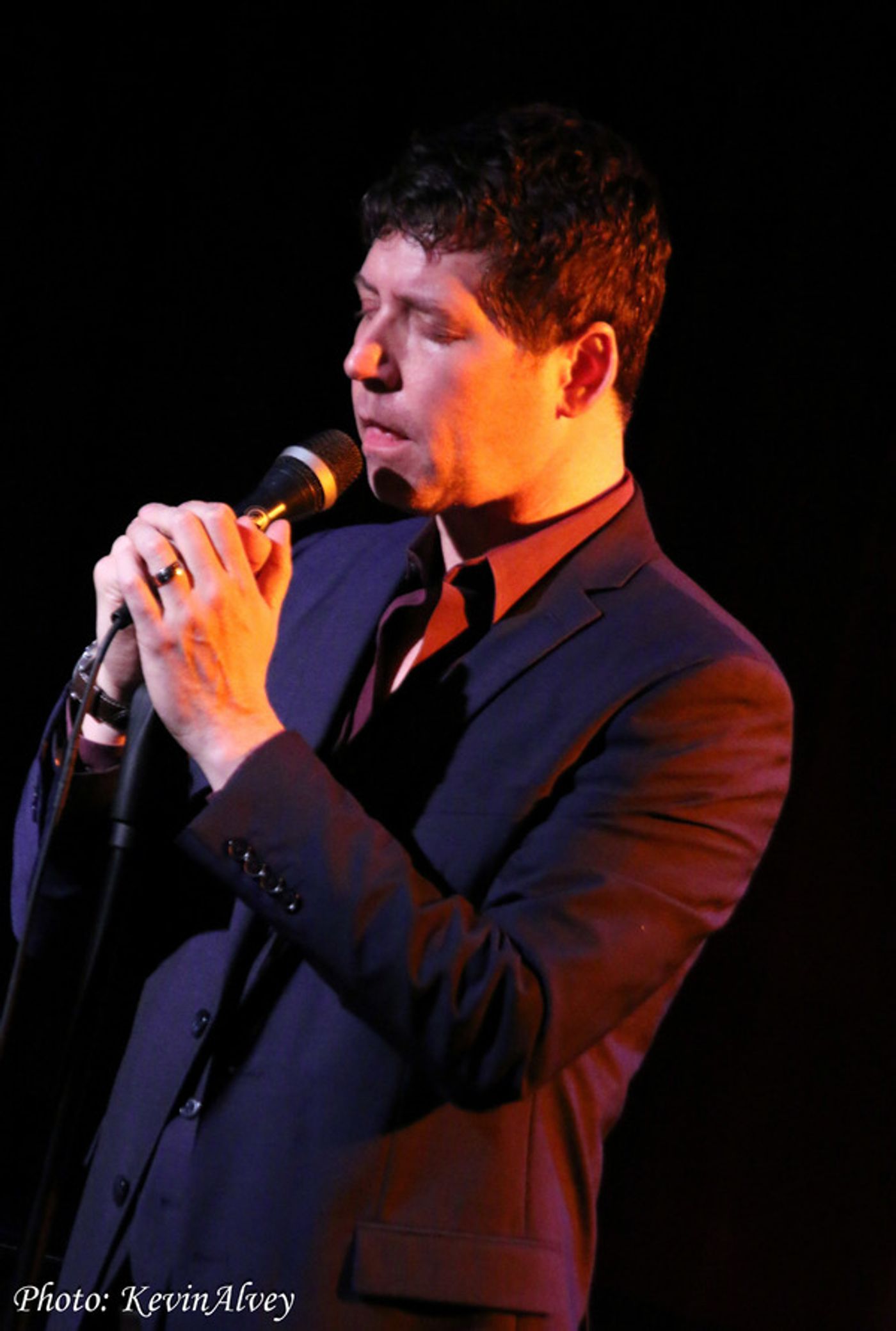 Photo Flash: James Barbour Returns for 9th Annual Holiday Concert at Birdland  Image