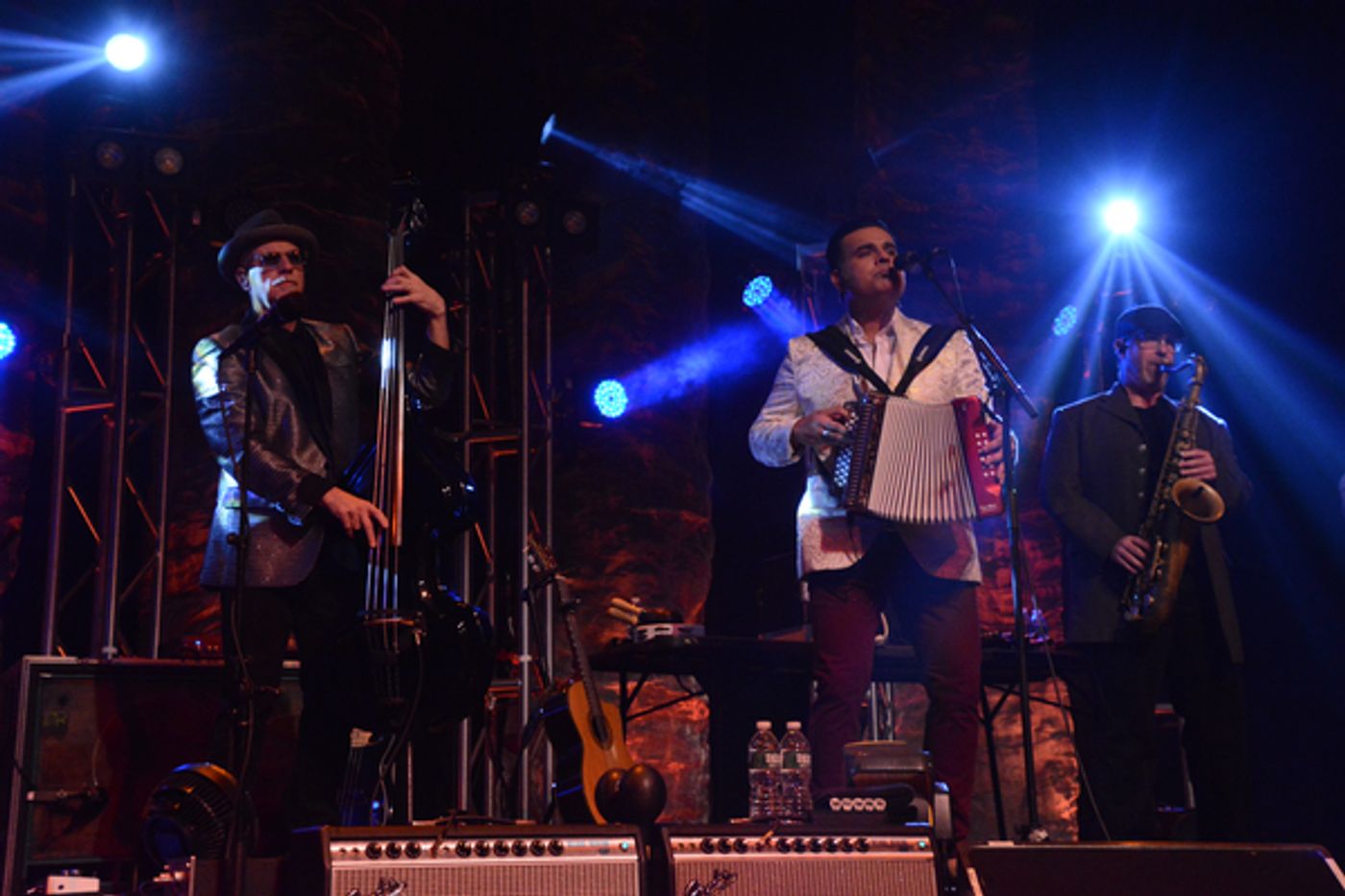 Photo Coverage: The Mavericks Play The Space at Westbury Photo Coverage: The Mavericks Play The Space at Westbury Image