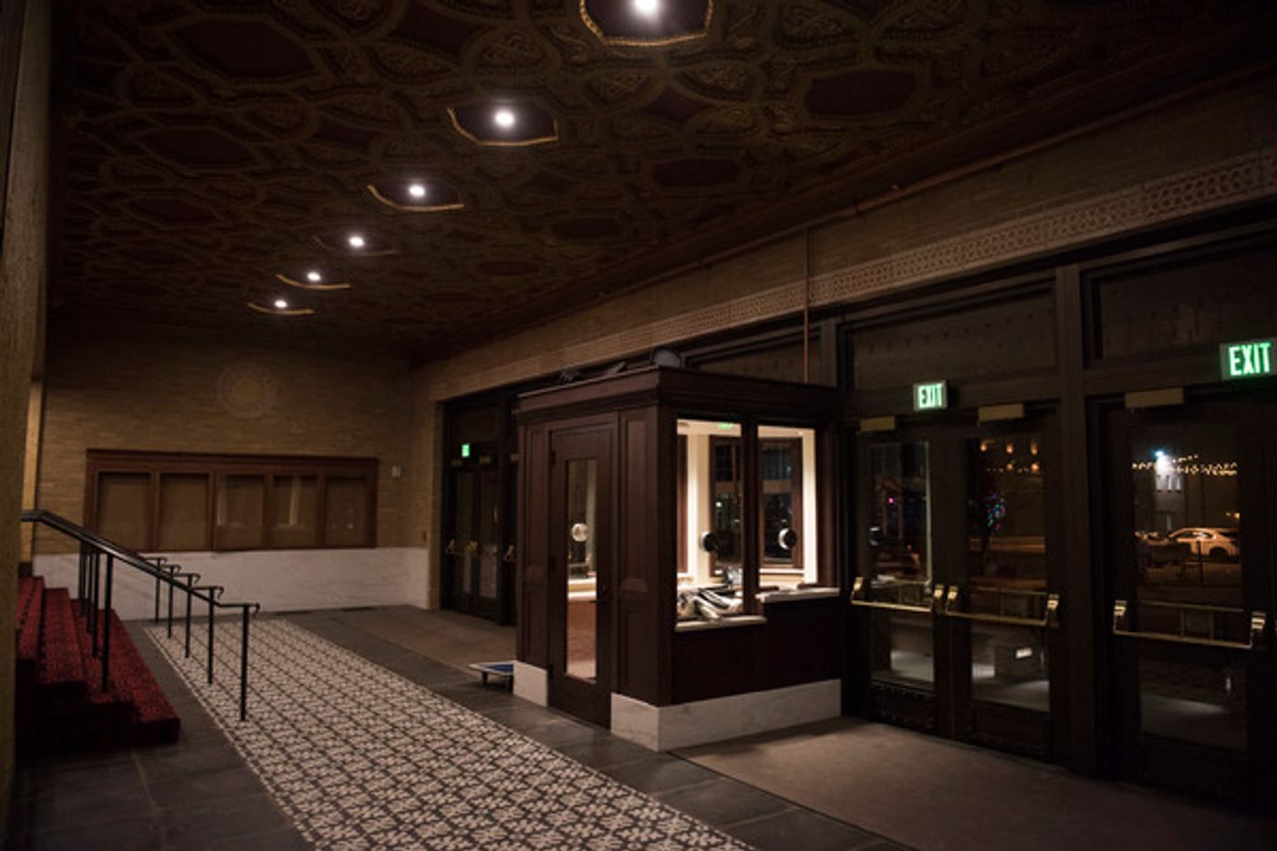 Photo Flash: A Peek at the Newly Restored Capitol Theatre in Flint  Image