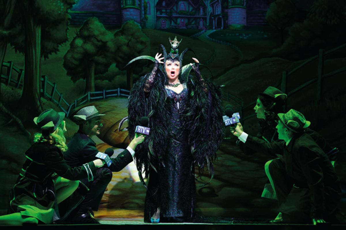 Elaine Paige as Queen Rat at 