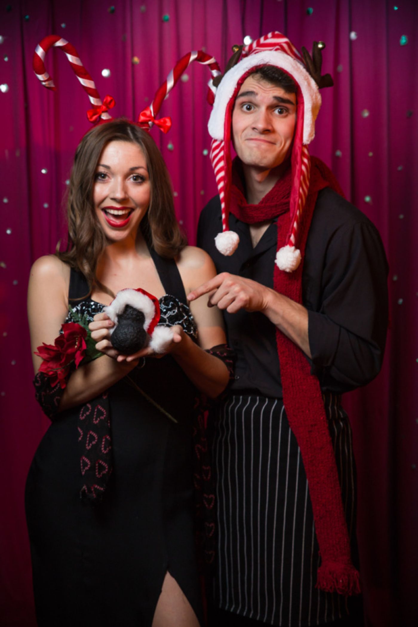 Photo Flash: TRUFFLES: JAZZ, MURDER AND DINNER THEATRE Gets 'Bloody' Merry for the Holidays  Image