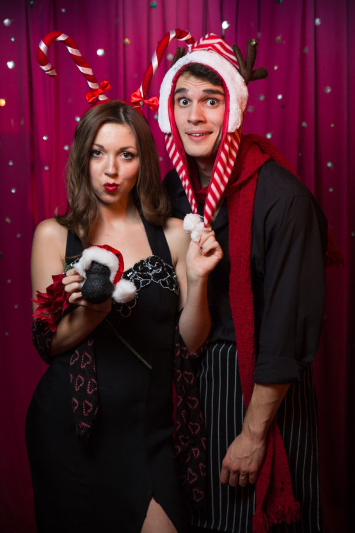 Photo Flash: TRUFFLES: JAZZ, MURDER AND DINNER THEATRE Gets 'Bloody' Merry for the Holidays  Image