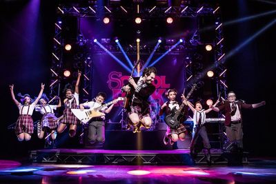Justin Collette and the kid band of SCHOOL OF ROCK Photo