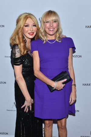 Gala Co-Chairs Elizabeth Segerstrom and Sutton Stracke @ BroadwayWorld Gala Co-Chairs Elizabeth Segerstrom and Sutton Stracke Photo