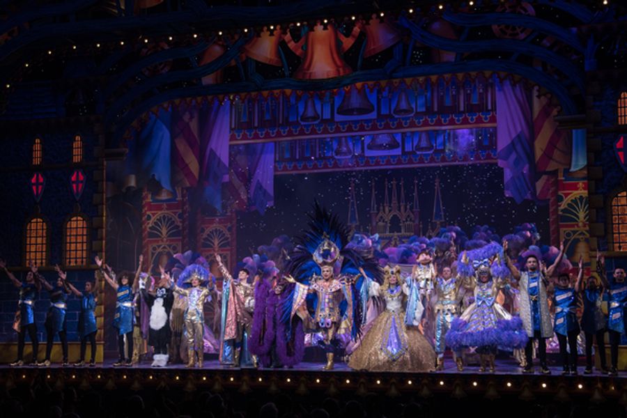 Photo Flash: Inside Opening Night of DICK WHITTINGTON at the London Palladium Image