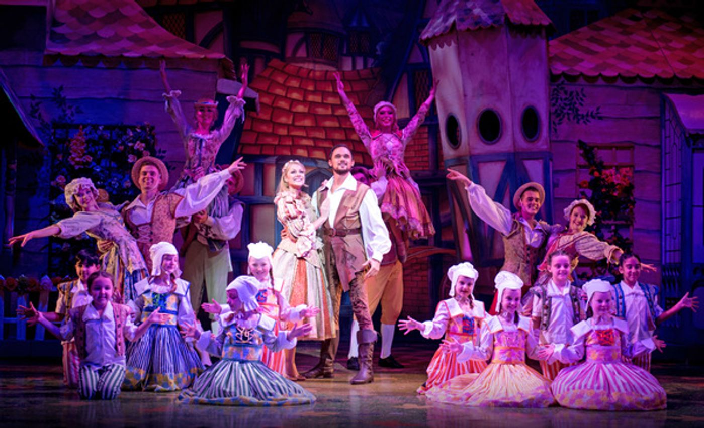 Photo Flash: Production Photos and Trailer Released for JACK AND THE BEANSTALK at Wolverhampton Grand  Image