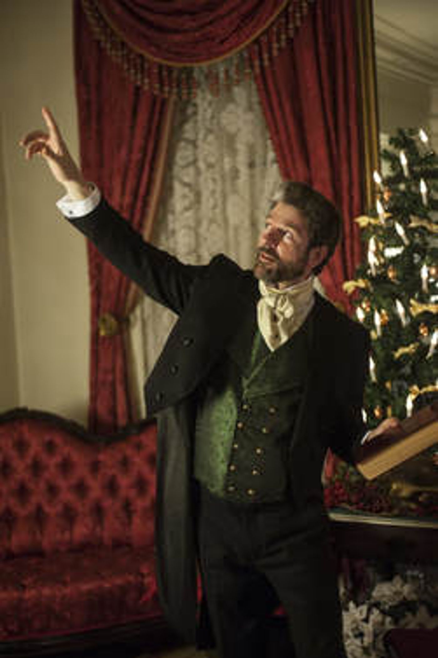 Review:   John Kevin Jones Recreates Charles Dickens' Readings Of A CHRISTMAS CAROL at Landmark Merchant's House Museum  Image