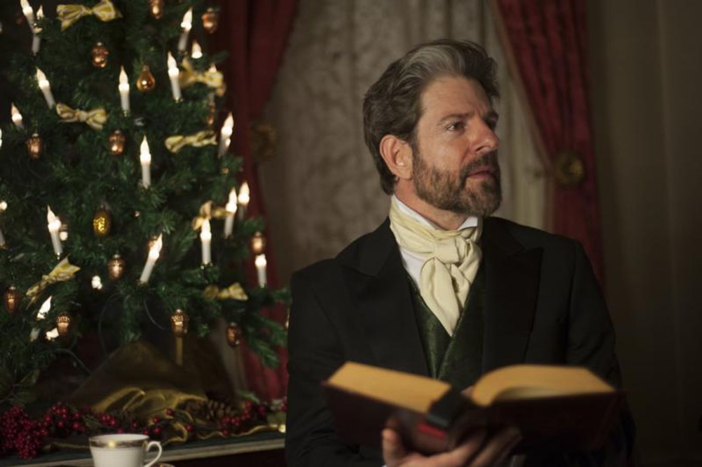 Review:   John Kevin Jones Recreates Charles Dickens' Readings Of A CHRISTMAS CAROL at Landmark Merchant's House Museum  Image