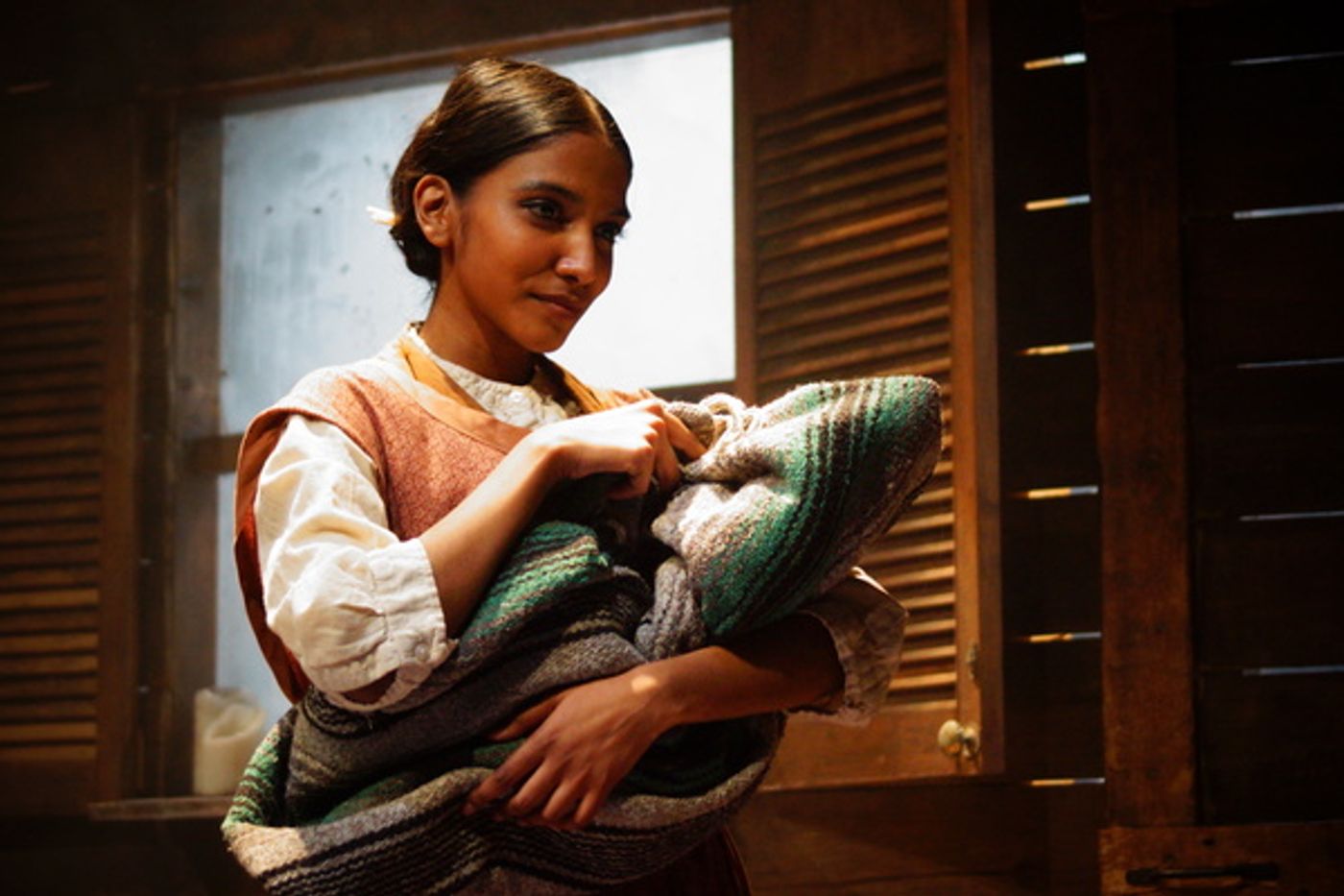 Photo Flash: First Look at WHITE FANG, Opening Tonight at the Park Theatre  Image