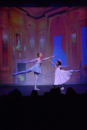 Clara Young and Elliana Walmsley Photo