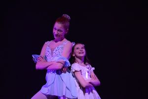 Clara Young and Elliana Walmsley @ BroadwayWorld Clara Young and Elliana Walmsley Photo