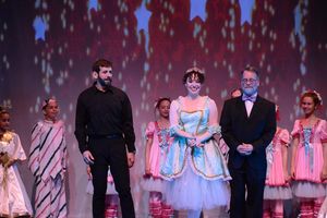 Spike Christie, Emily Susanne Franklin ad David Michael Kirby @ BroadwayWorld Spike Christie, Emily Susanne Franklin ad David Michael Kirby Photo