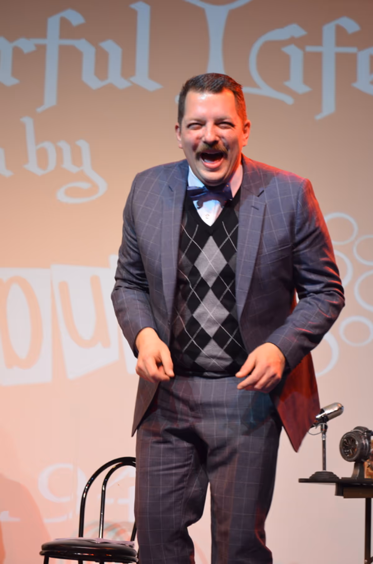 John T. Liszewski at First Look at Vagabond's IT'S A WONDERFUL LIFE