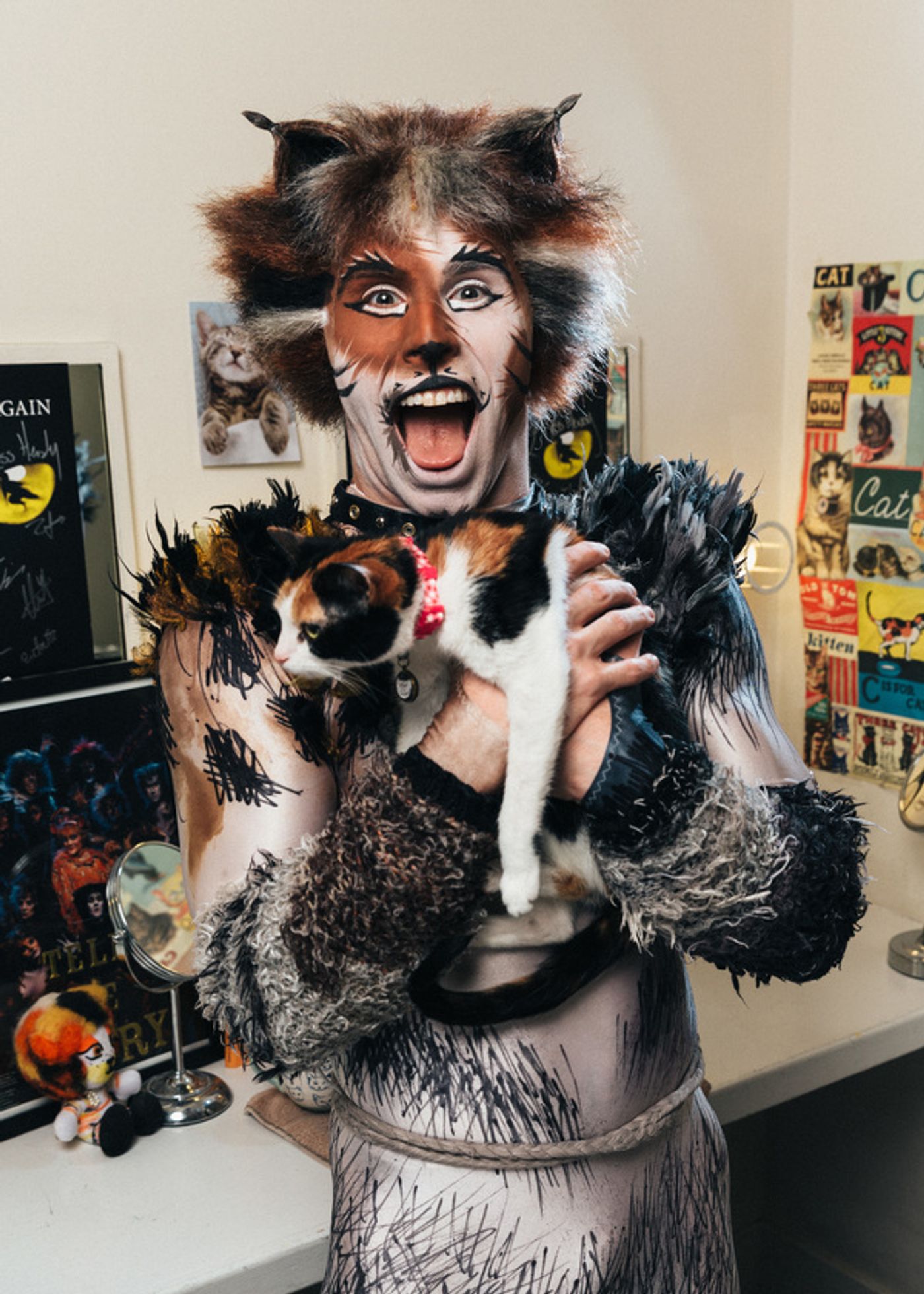 Photo Flash: Mamie Parris and the Cast of CATS Pose with Adorable, Adoptable Felines Photo Flash: Mamie Parris and the Cast of CATS Pose with Adorable, Adoptable Felines Image