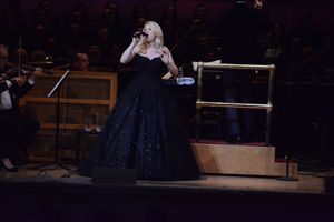 Megan Hilty @ BroadwayWorld Megan Hilty Photo