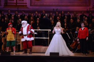 Santa Claus, Steven Reineke, Megan Hilty and Judith Clurman @ BroadwayWorld Santa Claus, Steven Reineke, Megan Hilty and Judith Clurman Photo