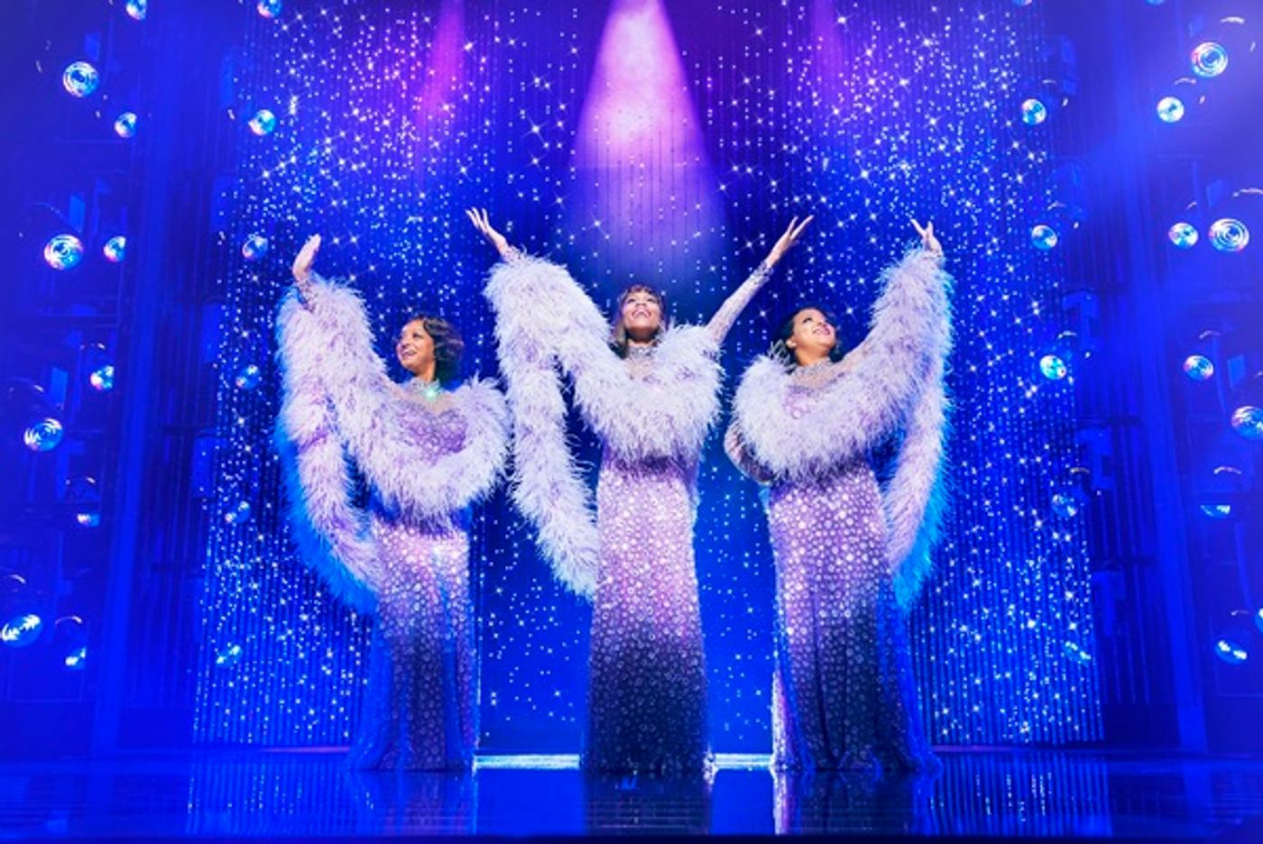 Photo Flash: DREAMGIRLS Celebrates New Cast and Two Years in West End  Image