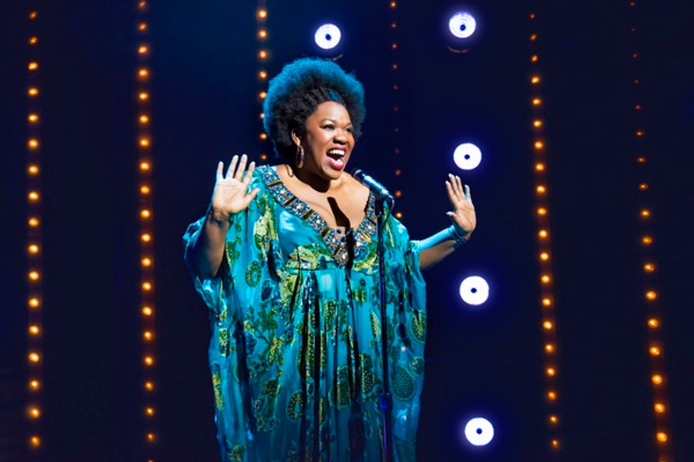 Photo Flash: DREAMGIRLS Celebrates New Cast and Two Years in West End  Image