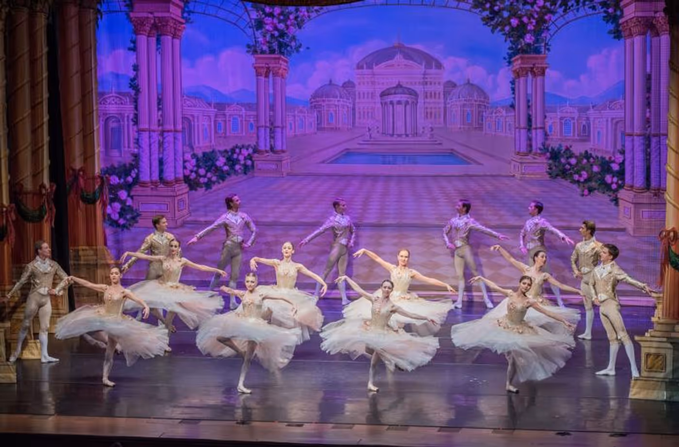 Review: MOSCOW BALLET'S GREAT RUSSIAN NUTCRACKER 25TH ANNIVERSARY TOUR Enchants at The Oncenter Crouse Hinds Theatre Review: MOSCOW BALLET'S GREAT RUSSIAN NUTCRACKER 25TH ANNIVERSARY TOUR Enchants at The Oncenter Crouse Hinds Theatre Image