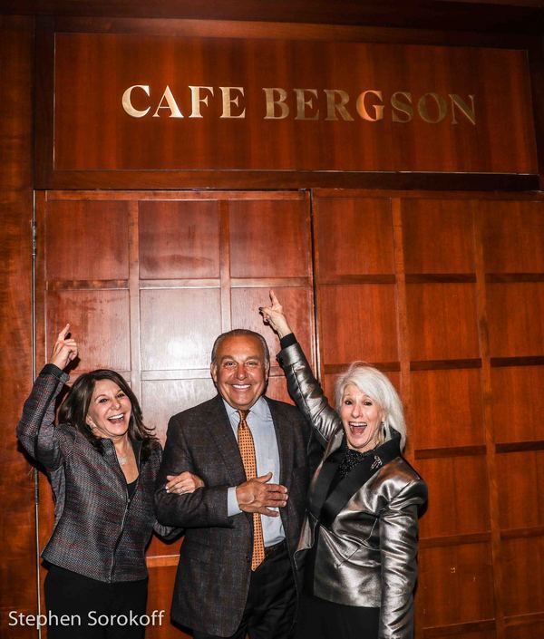 Stefany Bergson, Simon Bergson, Jamie deRoy Photo