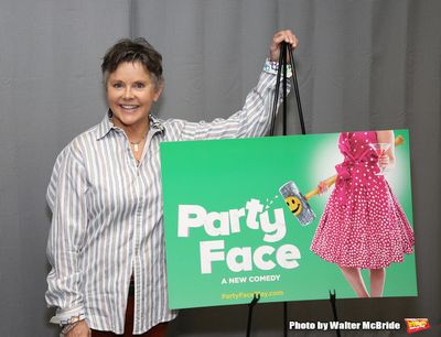 Amanda Bearse Photo